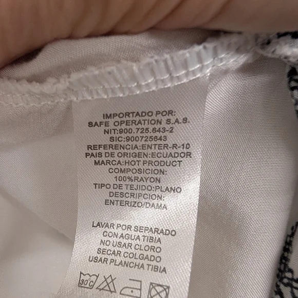 HOT PRODUCT FLORAL ROMPER SIZE MEDIUM - Picture 5 of 5